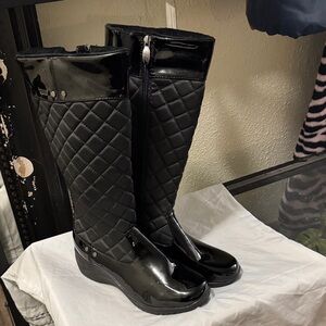 Quilted Black Women's Boots